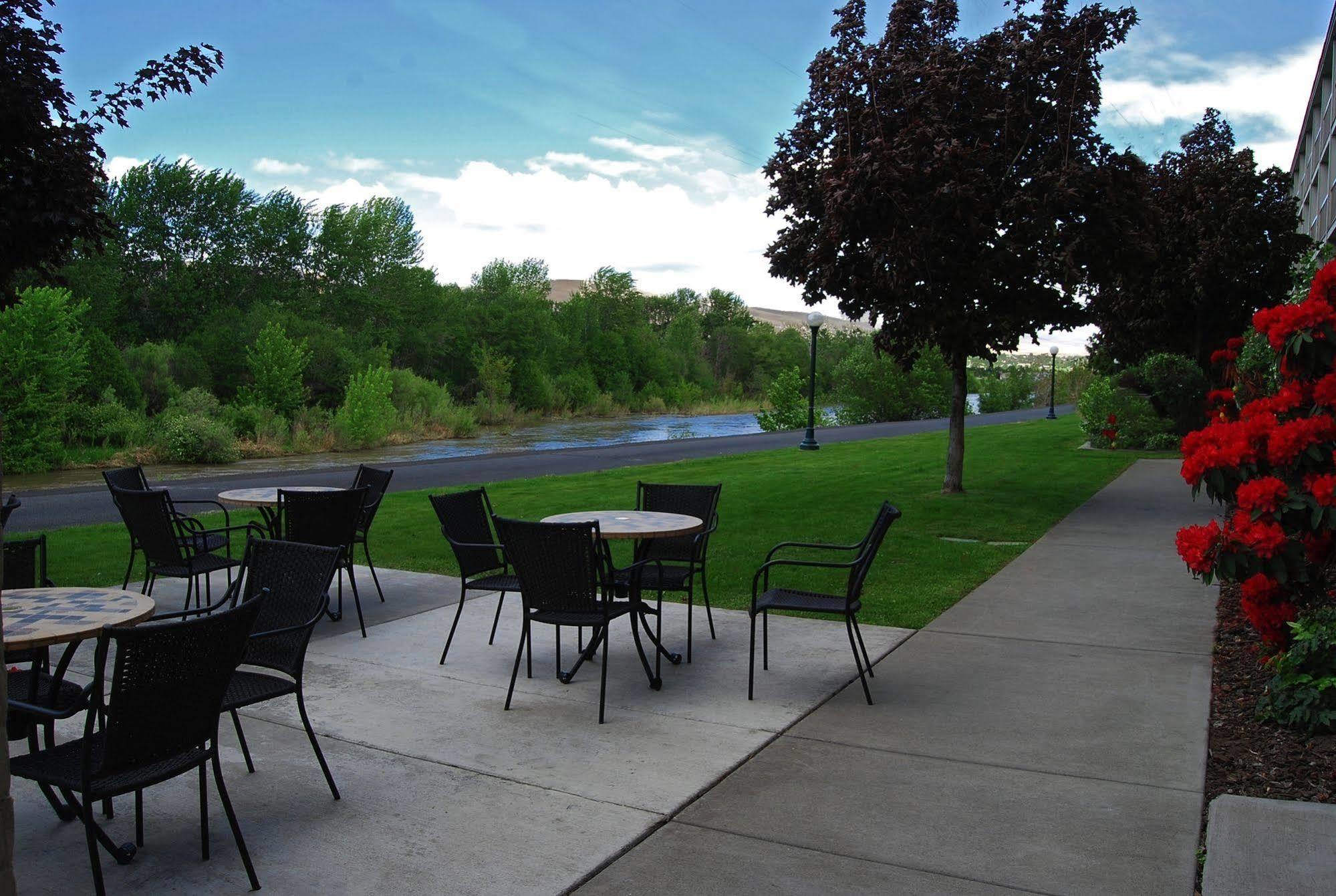 Baymont By Wyndham Yakima Riverfront Restoran gambar